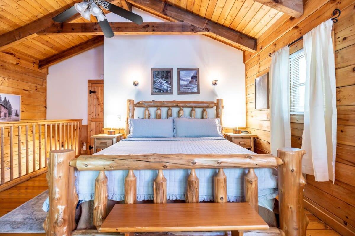 Quaint & Secluded Near Dollywood With Bbq&Hot Tub Villa Pigeon Forge Eksteriør bilde