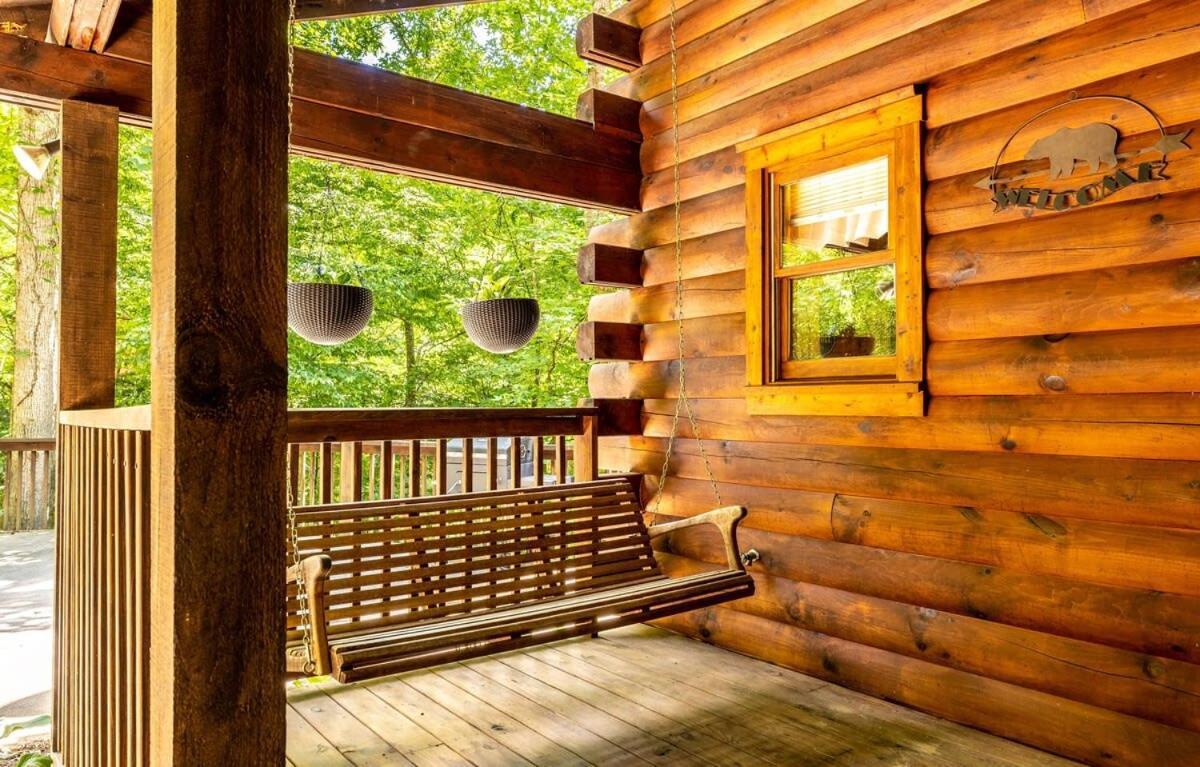 Quaint & Secluded Near Dollywood With Bbq&Hot Tub Villa Pigeon Forge Eksteriør bilde